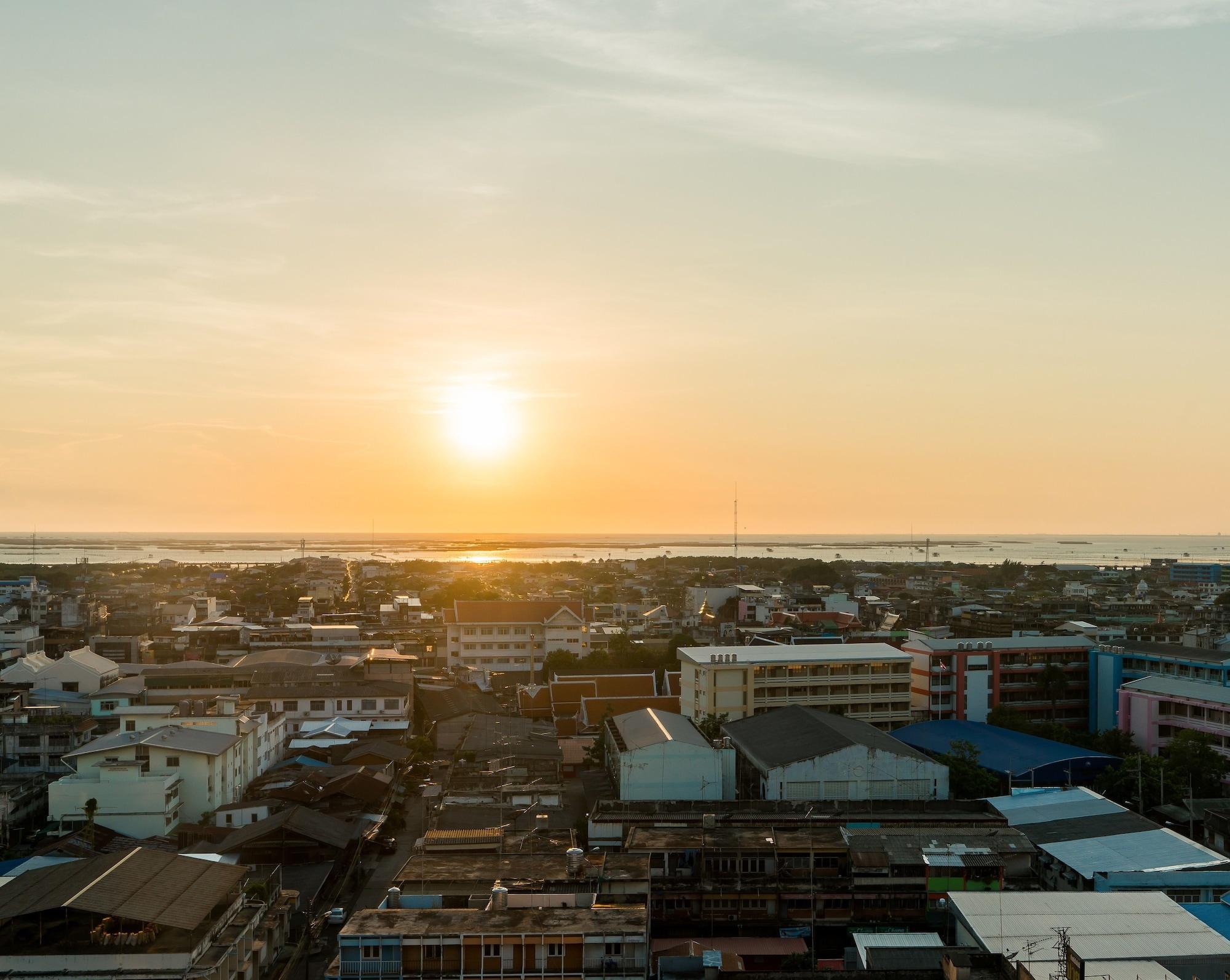Rattanachol Hotel Chonburi Luaran gambar
