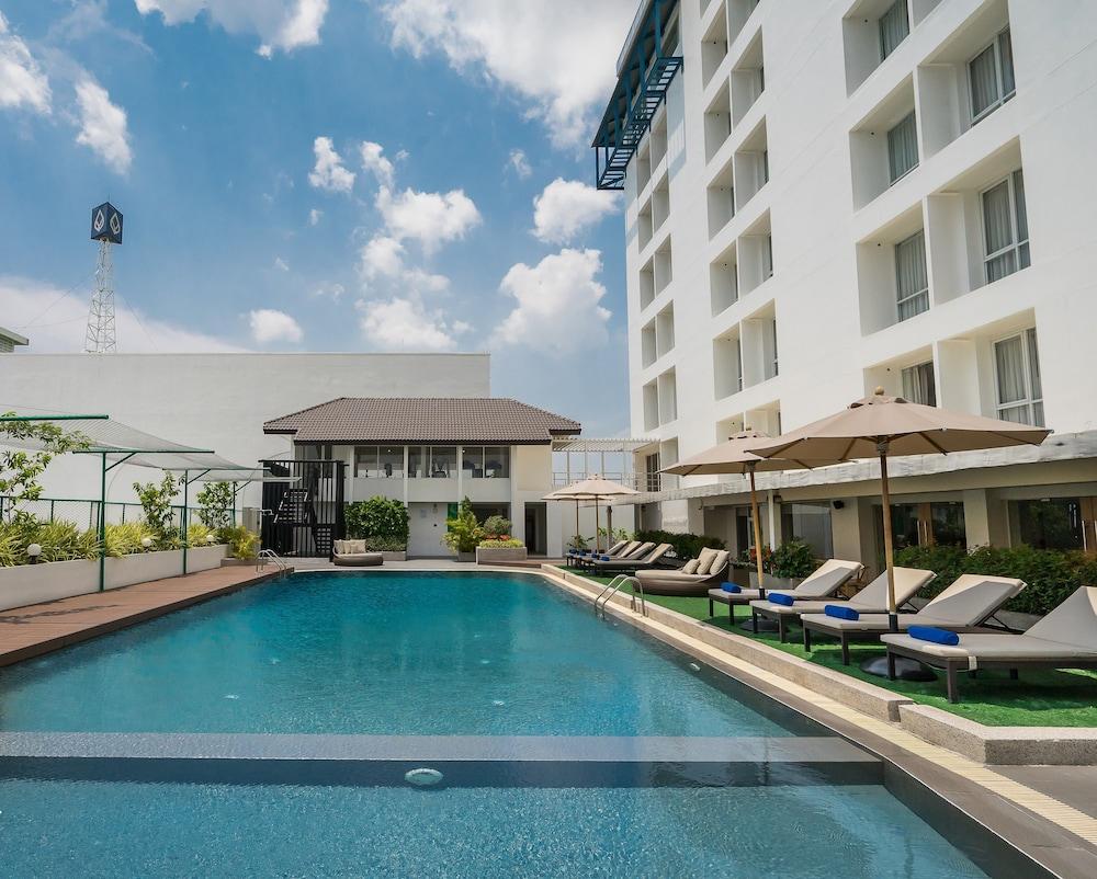 Rattanachol Hotel Chonburi Luaran gambar