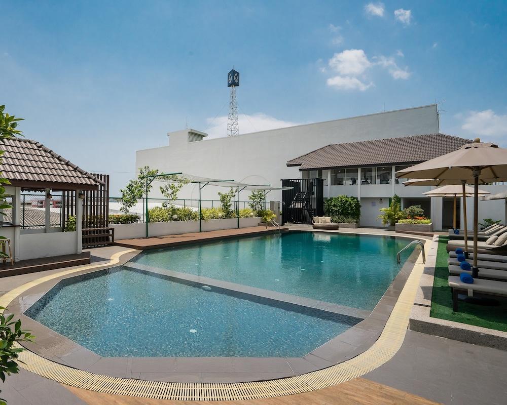 Rattanachol Hotel Chonburi Luaran gambar